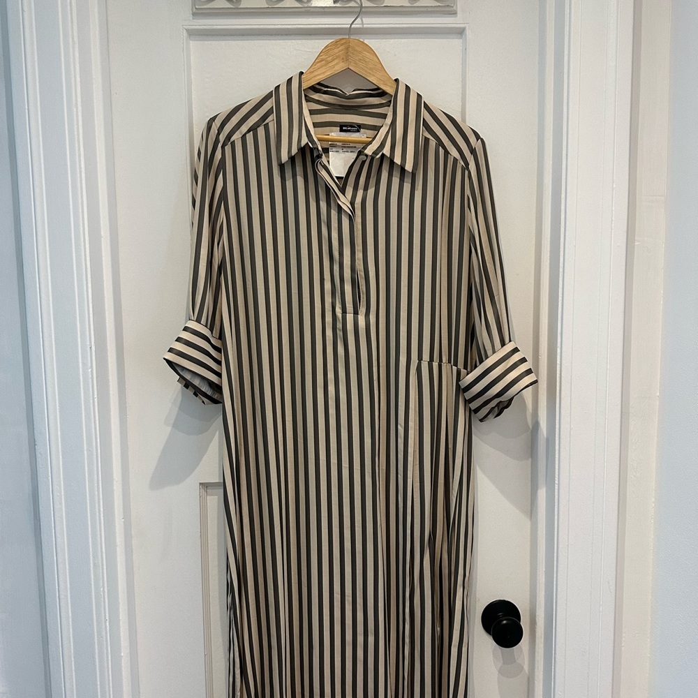 Beautifully made Italian Kiton dress with tag. Size 12 - Picture 5 of 8